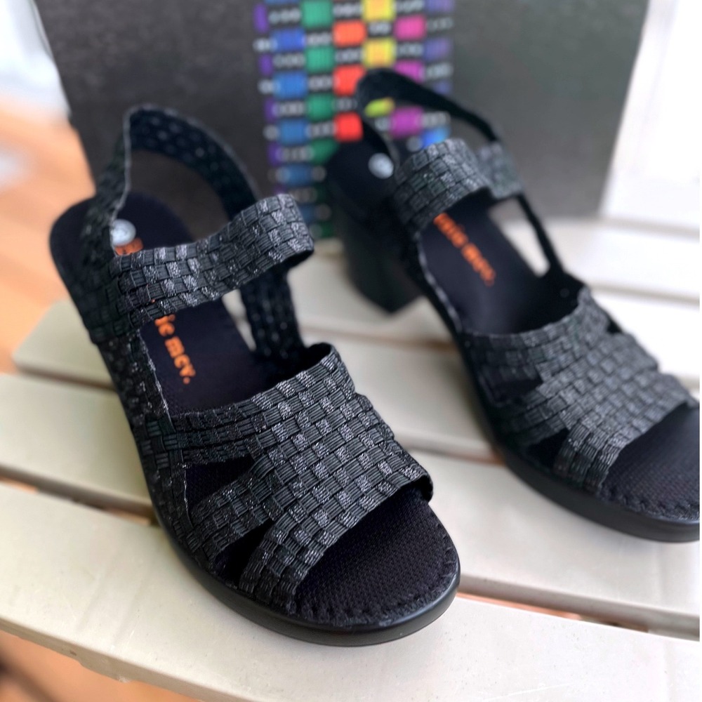 Bernie Mev Texas Cindy Black Metallic Woven Elastic Block Heel Sandals Size 38/7